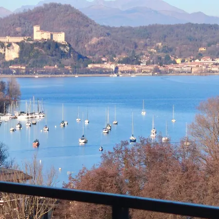 Panoramic Apartamento Dormelletto