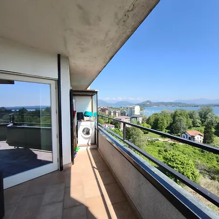 Panoramic Apartamento Dormelletto